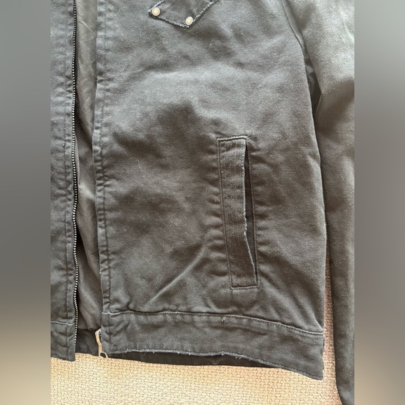 Zara Black Washed Denim Jacket with Studs – Size Large (Men’s) - Picture 15 of 16